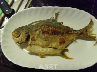 酸甜香煎魚的做法步骤：7
