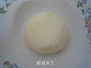 烫面饺子的做法步骤：3