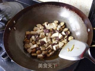 抗癌解毒----------红白豆腐溜草菇的做法步骤：9