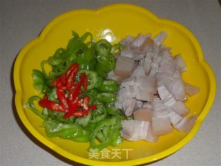 小炒肉的做法步骤：2