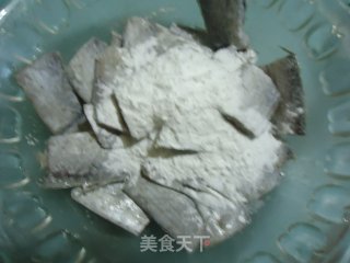 红烧带鱼的做法步骤：3