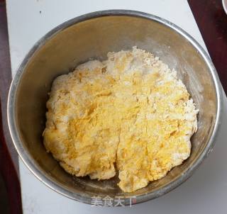 富贵菊花图——面食入画的做法步骤：3