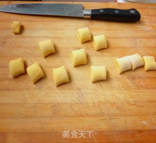 富贵菊花图——面食入画的做法步骤：10