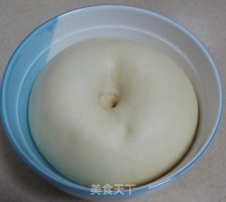 肉松面包卷的做法步骤：2