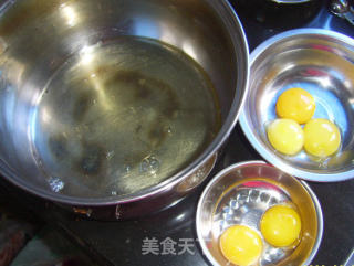 奶酪伪戚风蛋糕—— 电饭锅做的做法步骤：3