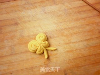 南瓜蝴蝶卷的做法步骤：7