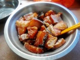 酥炸鱼块的做法步骤：1