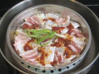 咸肉酒酿蒸带鱼的做法步骤：5