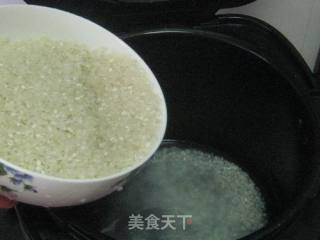 咸肉扁豆饭的做法步骤：2