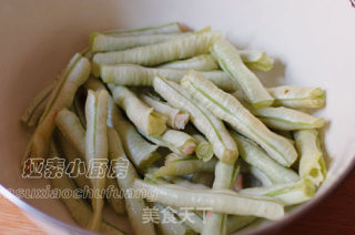 西红柿水煮老豇豆的做法步骤：2