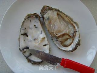 蒜蓉烤生蚝的做法步骤：2