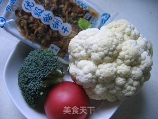 菜花番茄蛤蜊汤的做法步骤：1