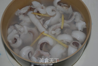 潮汕咸菜炒墨斗须的做法步骤：3