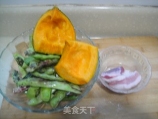 豆角炖南瓜的做法步骤：1
