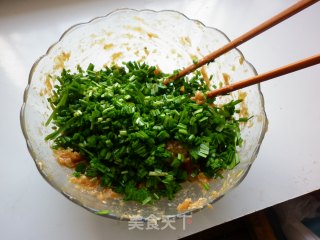 猪耳朵韭菜鲜肉饺子的做法步骤：5