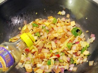 麻辣洋葱豆腐干的做法步骤：8