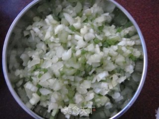 芹菜馅蒸饺的做法步骤：3