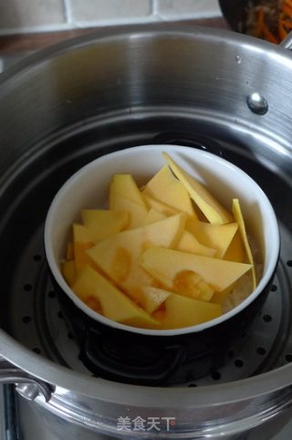 秋天的金瓜牛肉饭——无油版超香蒸制美食的做法步骤：5