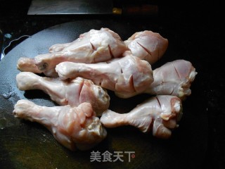 酱油鸡腿的做法步骤：1