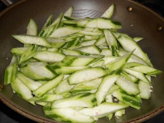 蒜茸炒丝瓜的做法步骤：6