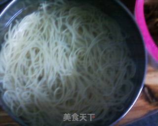 酸辣牛肉面的做法步骤：10