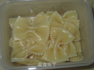 黑椒汁双菇意面的做法步骤：4