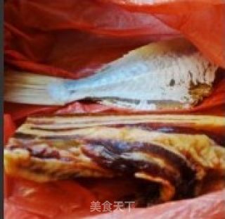 咸鱼炒饭的做法步骤：1
