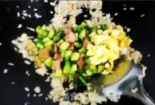 剩菜剩饭大作战--彩色炒饭的做法步骤：7