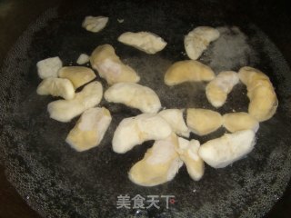 菱角米烧鲫鱼的做法步骤：4