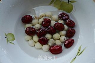 红枣莲子燕麦粥的做法步骤：2