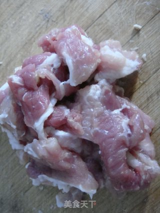 佛手瓜炒肉片的做法步骤：1