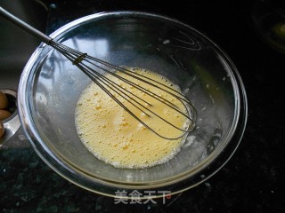 千叶纹蛋糕卷的做法步骤：1