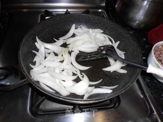 洋葱炒牛肉的做法步骤：5
