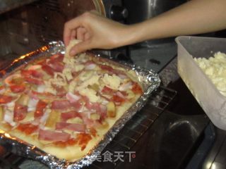 洋葱杏鲍菇培根披萨的做法步骤：14