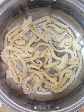 【荤素搭配】蚝油牛肚 （附牛肚去腥的方法）的做法步骤：6