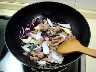家常菜“蚝油黑椒炒牛肉”的做法步骤：6