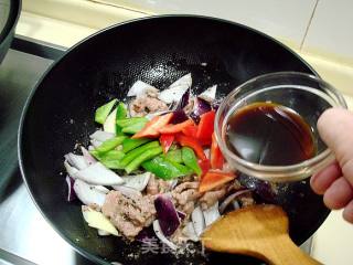 家常菜“蚝油黑椒炒牛肉”的做法步骤：8