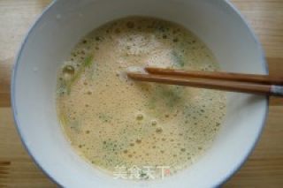 苏北农家菜——蒜苗鸭蛋烧肉的做法步骤：3