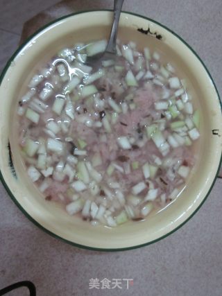 宝宝辅食——木耳西葫芦瘦肉汤的做法步骤：4
