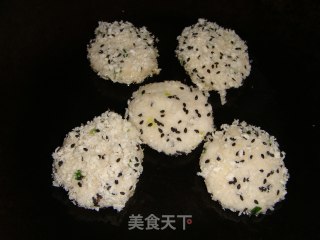 芝麻藕饼的做法步骤：8