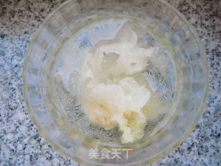祛斑美白—冰糖银耳奇异果的做法步骤：1