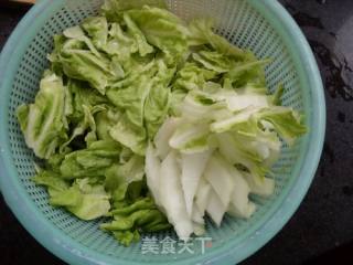 娃娃菜牛肉面的做法步骤：2