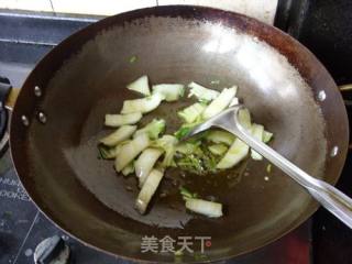 娃娃菜牛肉面的做法步骤：5