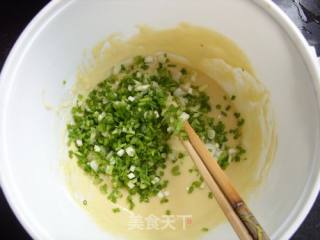 葱油鸡蛋饼的做法步骤：5
