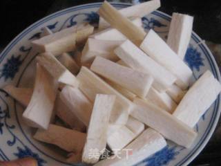杏鲍菇炒五香牛肉条的做法步骤：2