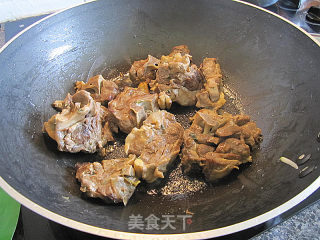 孜然羊骨[汤渣版]的做法步骤：2