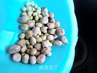 缓解疾病豆浆---花生紫米豆浆的做法步骤：4
