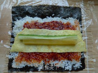 【花样寿司】----韩式辣酱寿司的做法步骤：8