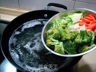营养美味儿“炒什锦”的做法步骤：4