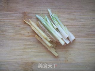 油而不腻的——红烧肉的做法步骤：8